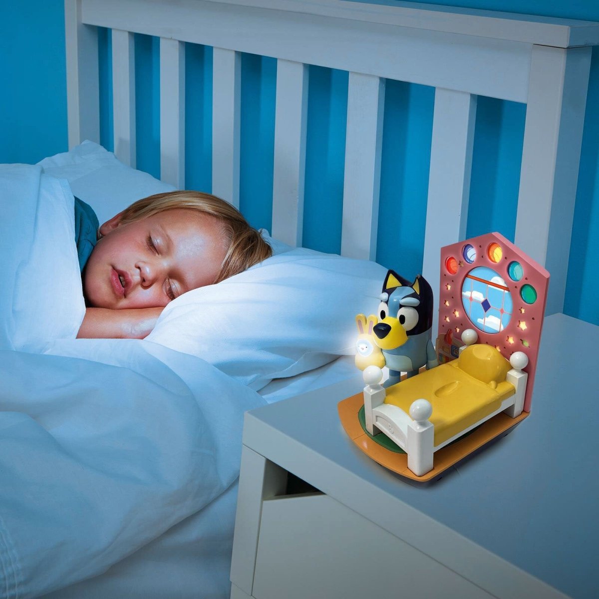 GoGlow Bluey Dream 3-in-1 Nightlight, Torch and Sleep Trainer