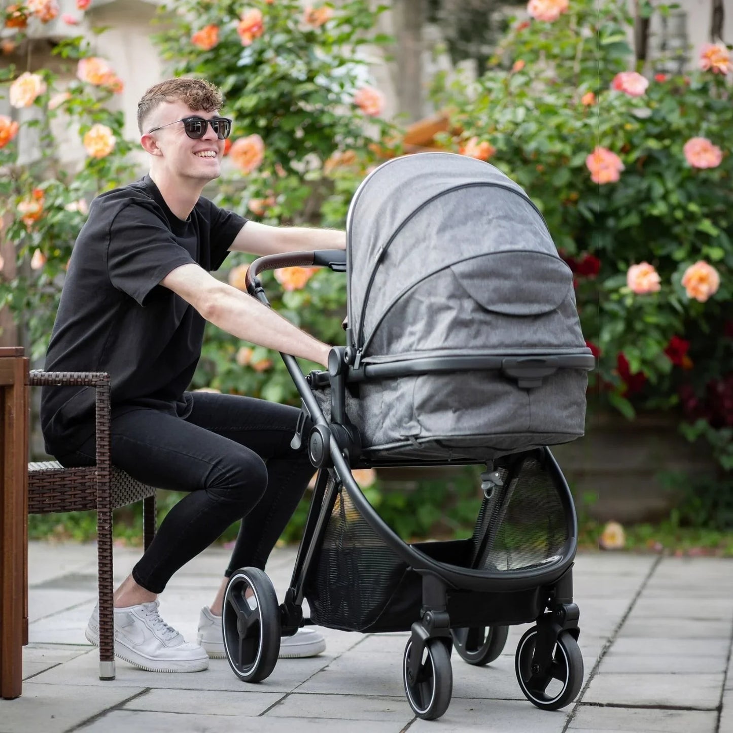 Red Kite Push Me Pace i-Size 3-in-1 Travel System - Grey