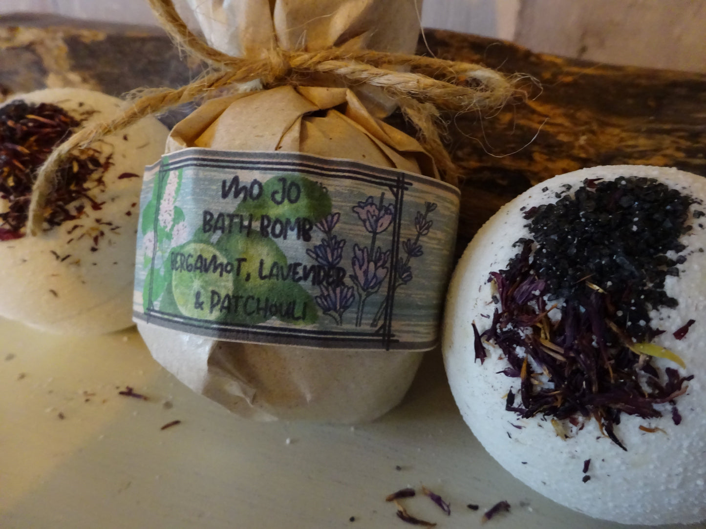 Aromatherapy Bath Bombs " Mo Jo"