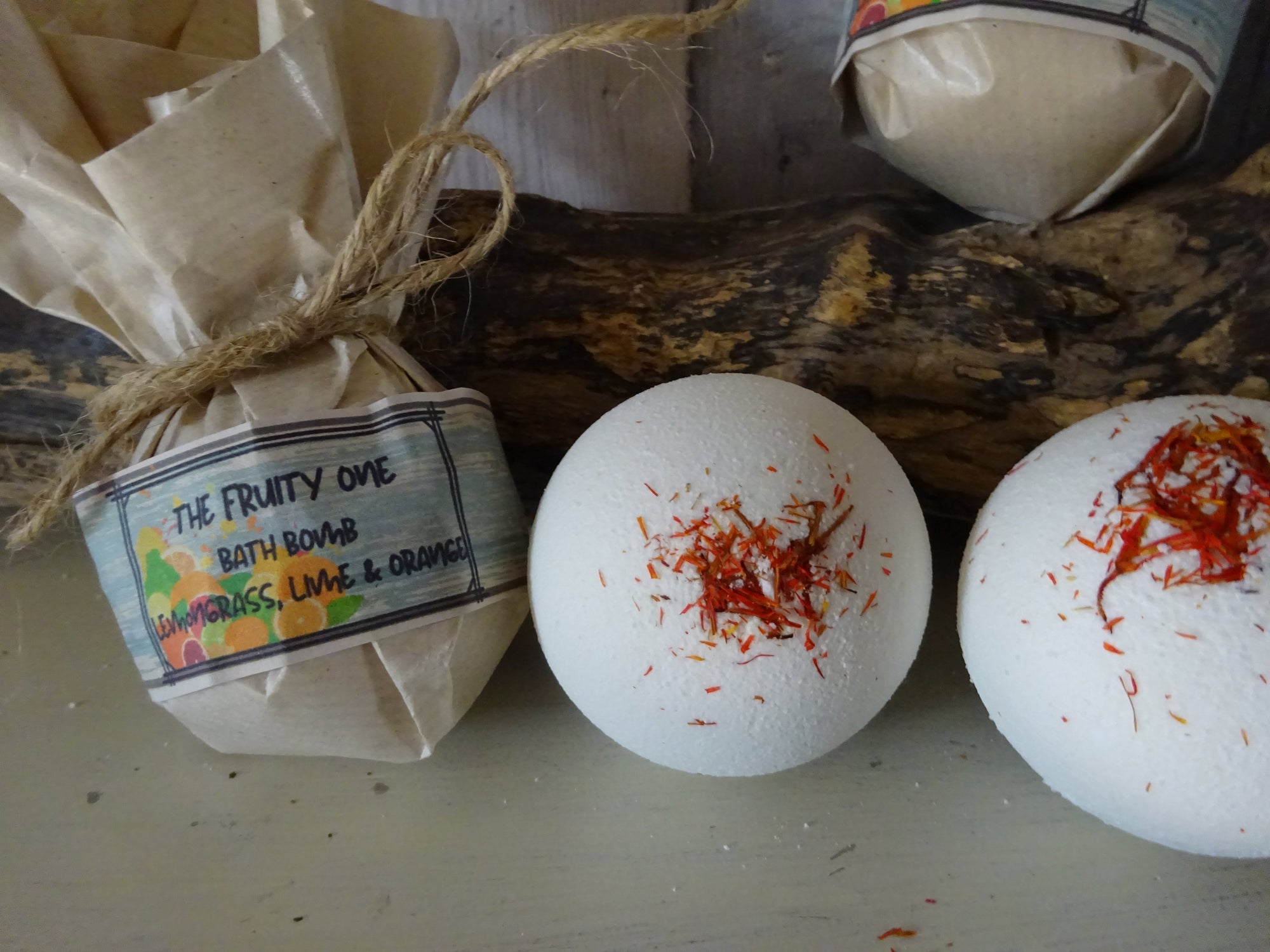 Aromatherapy Bath Bomb The Fruity One