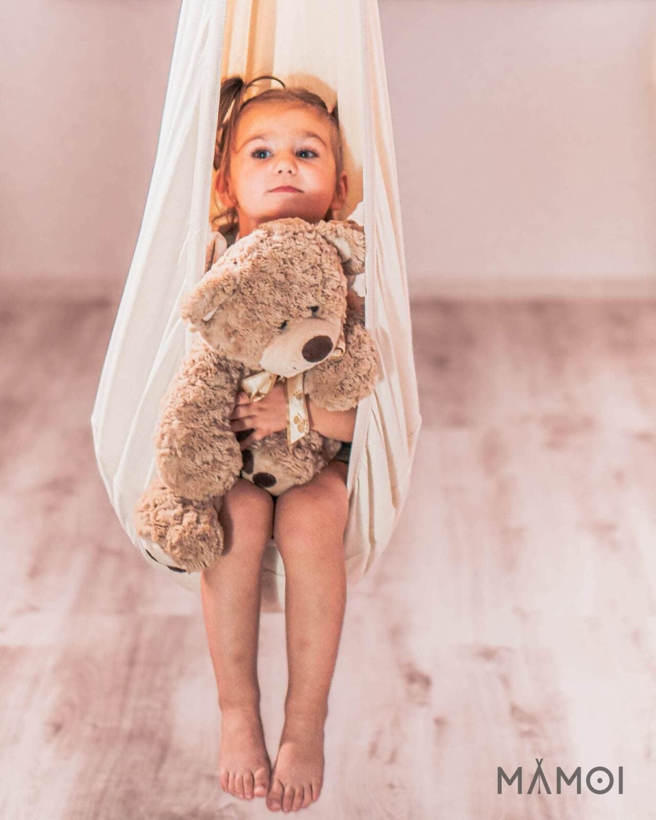 MAMOI® Swing hanging chair Beige, Indoor hammock, Sensory swing seat for bedroom for kids, Child door swinging nest for autism, Garden egg swings for children-5