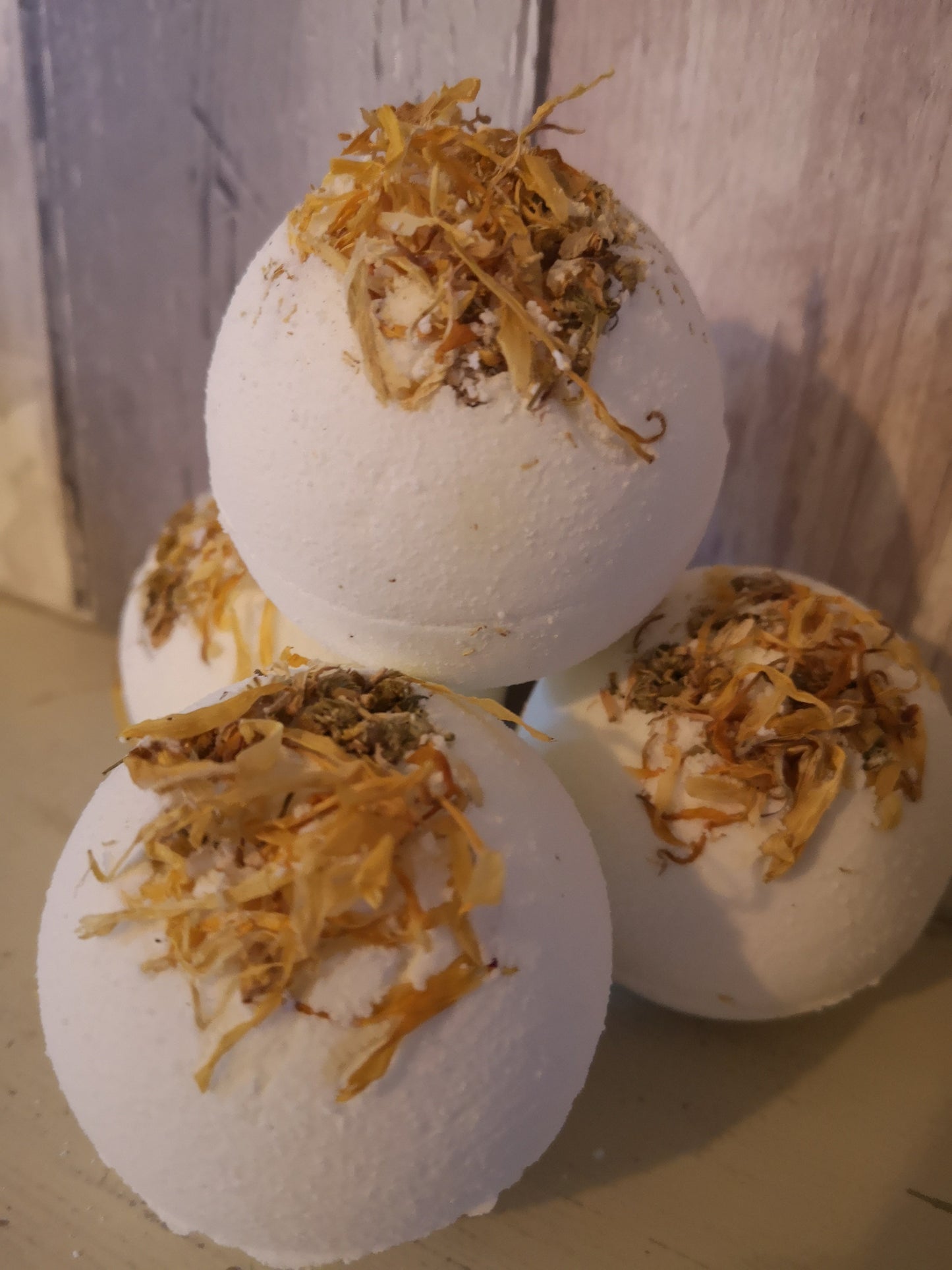 Aromatherapy Bath Bomb "Calming & Restful"