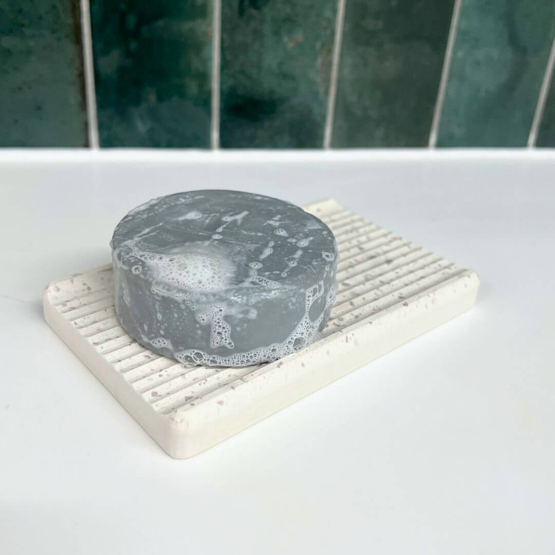 The Diatomite Shampoo Bar Dish - mezetto