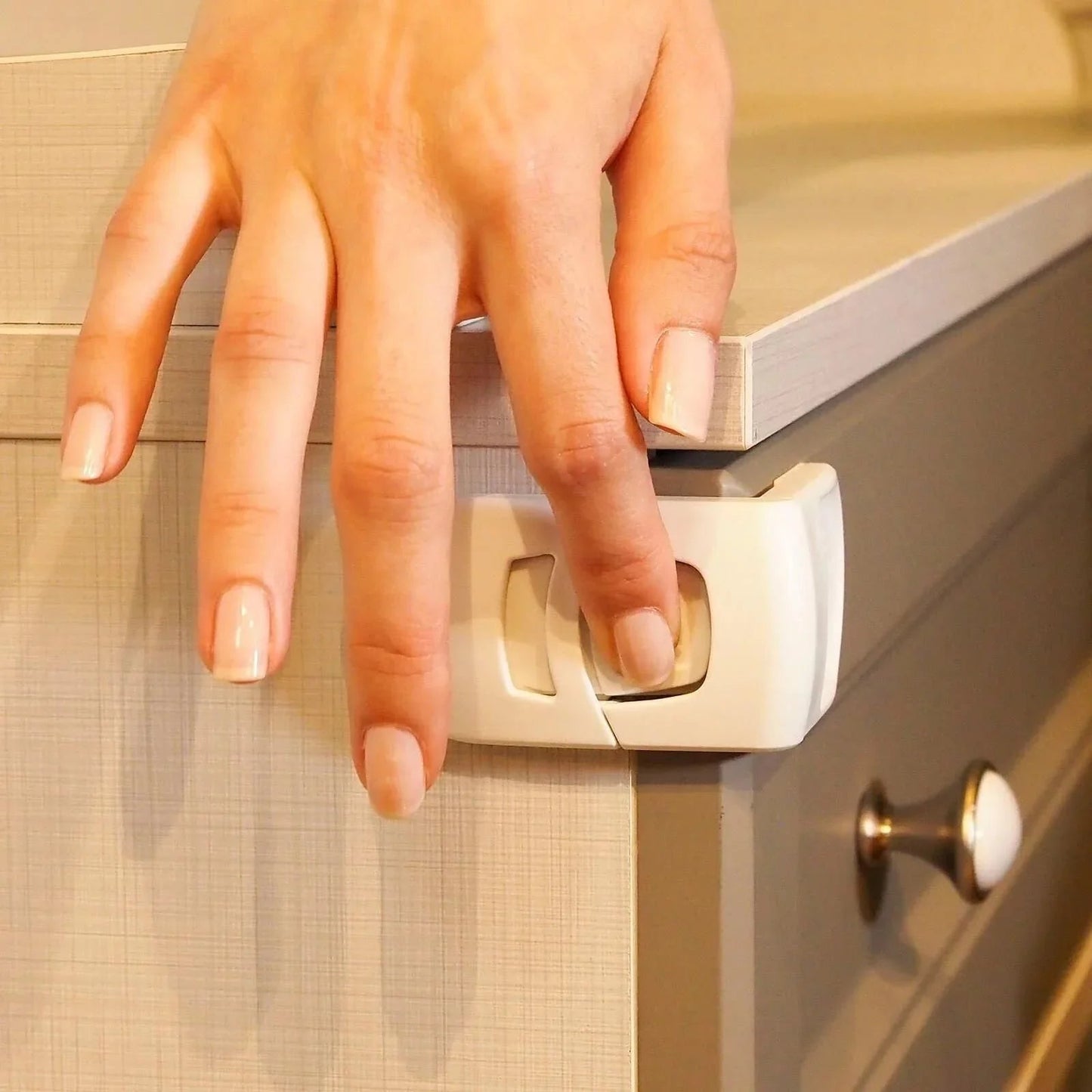 baby plus Double - Buttoned Drawer Lock - mezetto