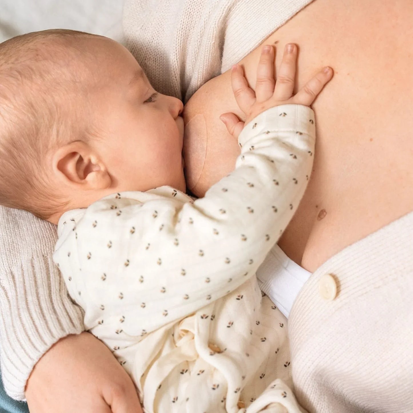 Medela Contact Nipple Shields (S) with Case Pack of 2