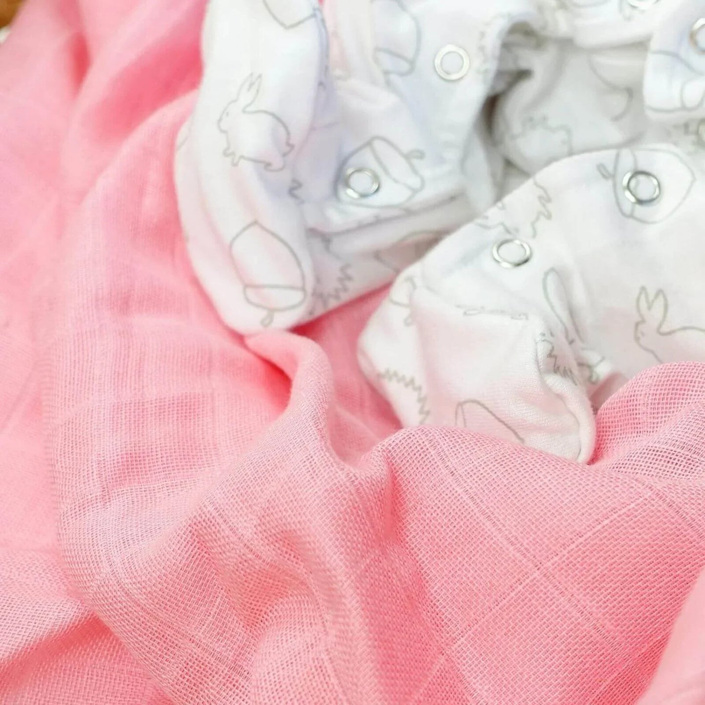 MuslinZ 12 Pack Muslin Squares 70x70cm - Pink