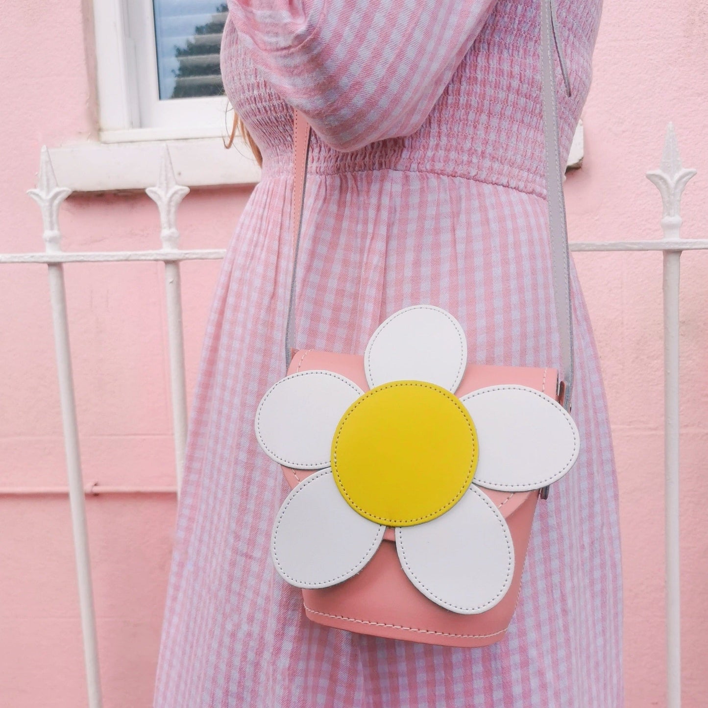 Handmade Leather Daisy Barrel Bag - Pastel Pink-4