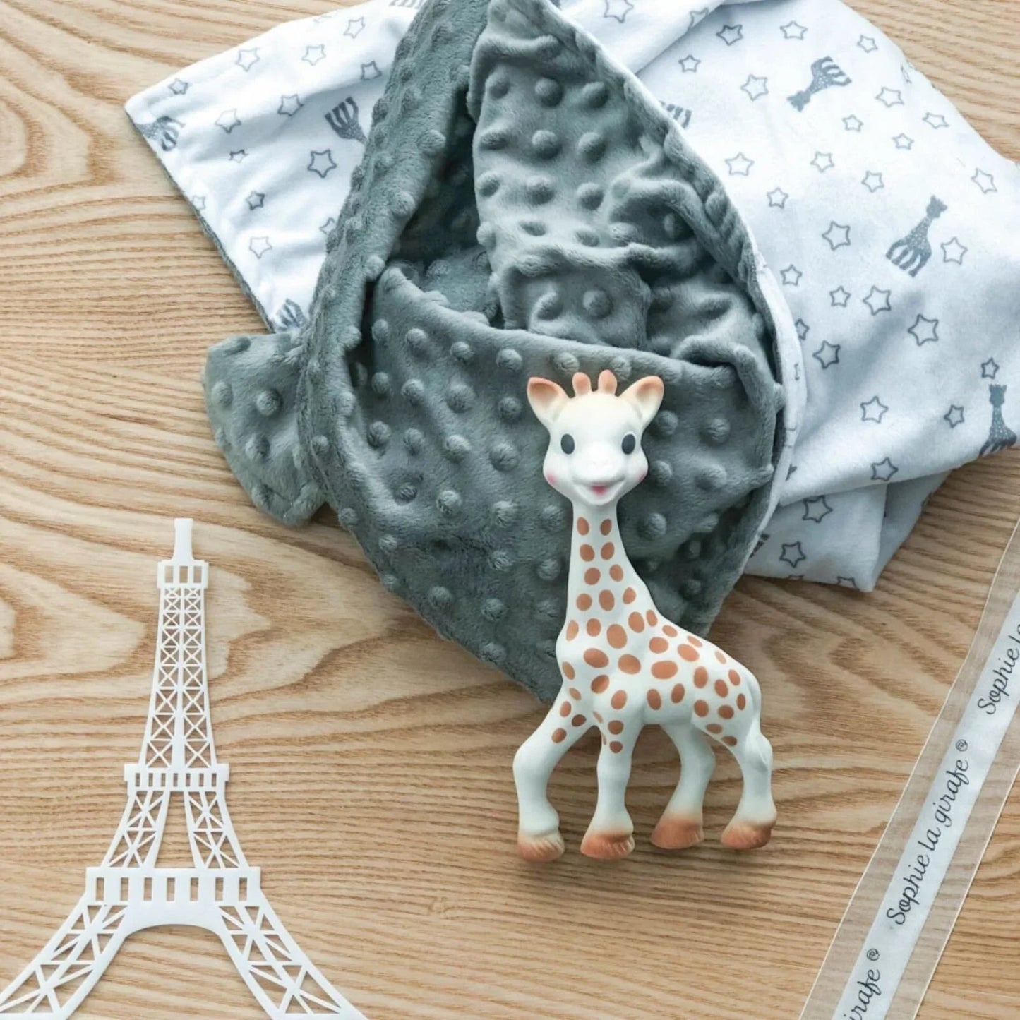 Sophie La Girafe Sophie Doux Teether & Blanket Gift Set 2 pcs