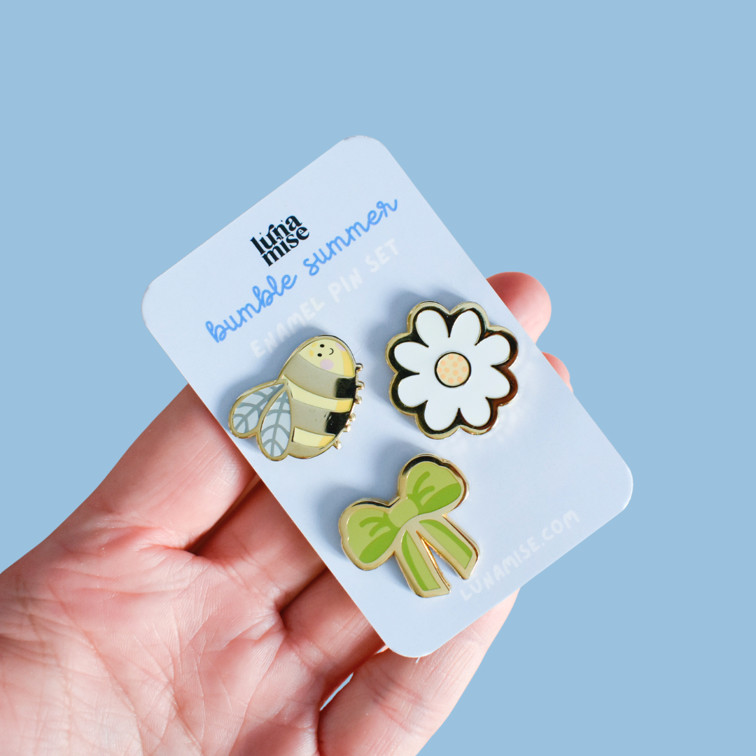 Bumble Summer Pin Set