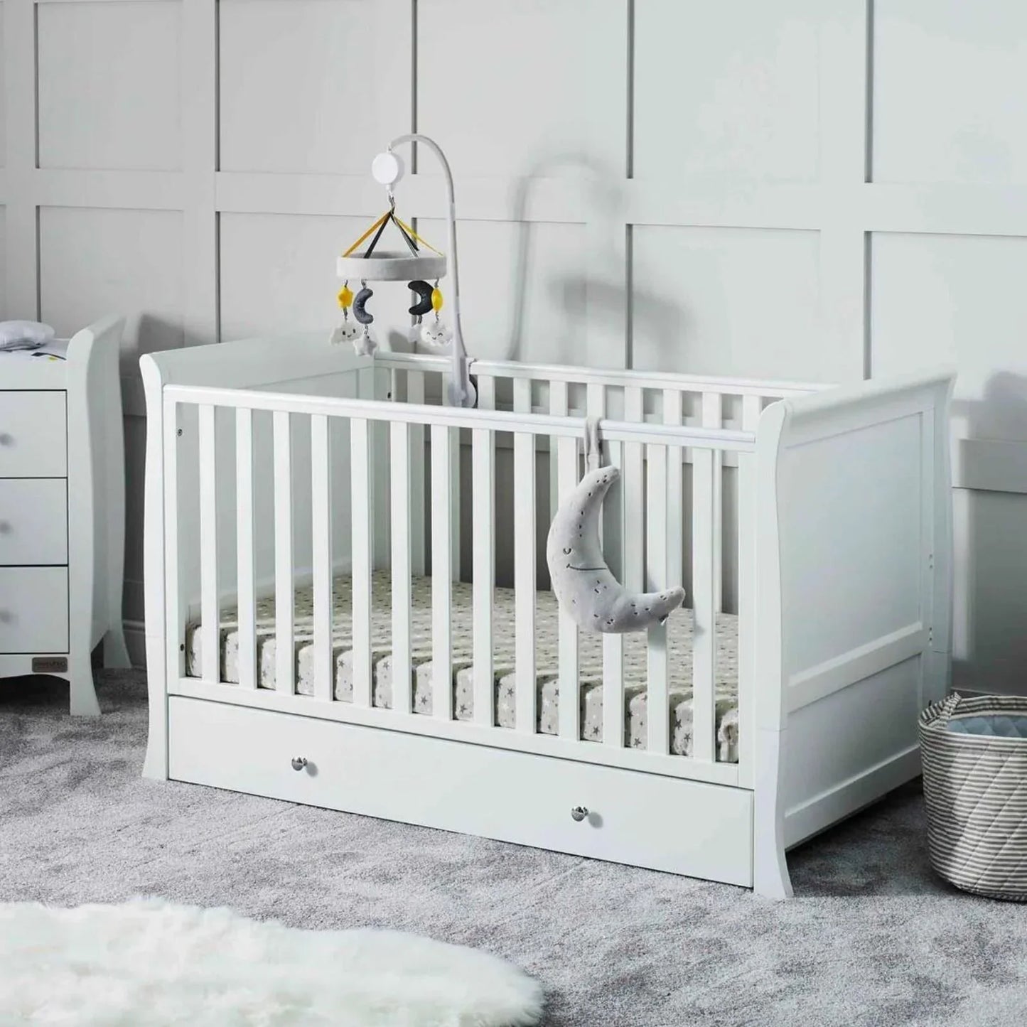 Ickle Bubba Snowdon Classic Cot Bed White - Fibre Mattress