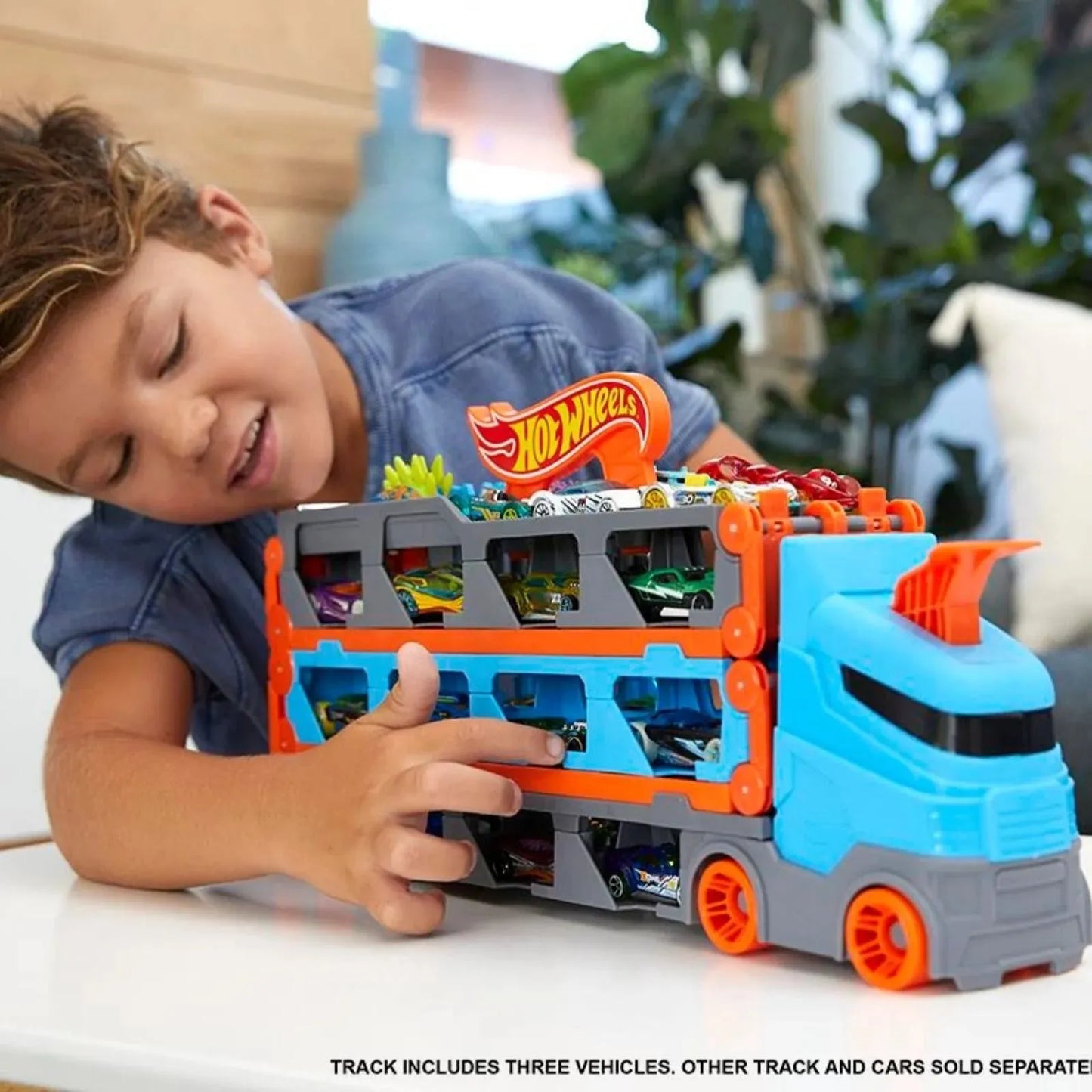 Hot Wheels City Speedway Hauler