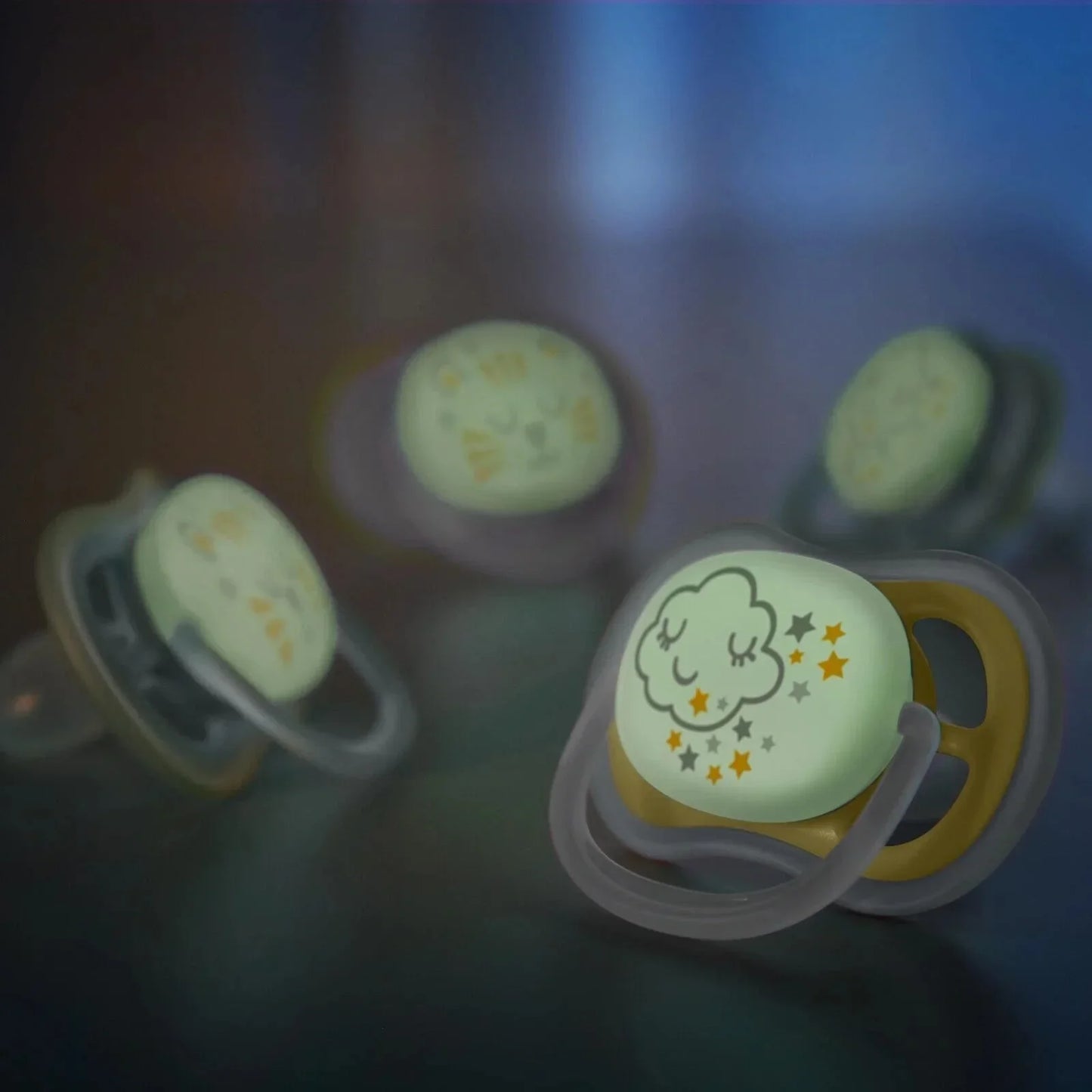 Philips Avent Ultra Air Night Soother 18+ months Pack of 2