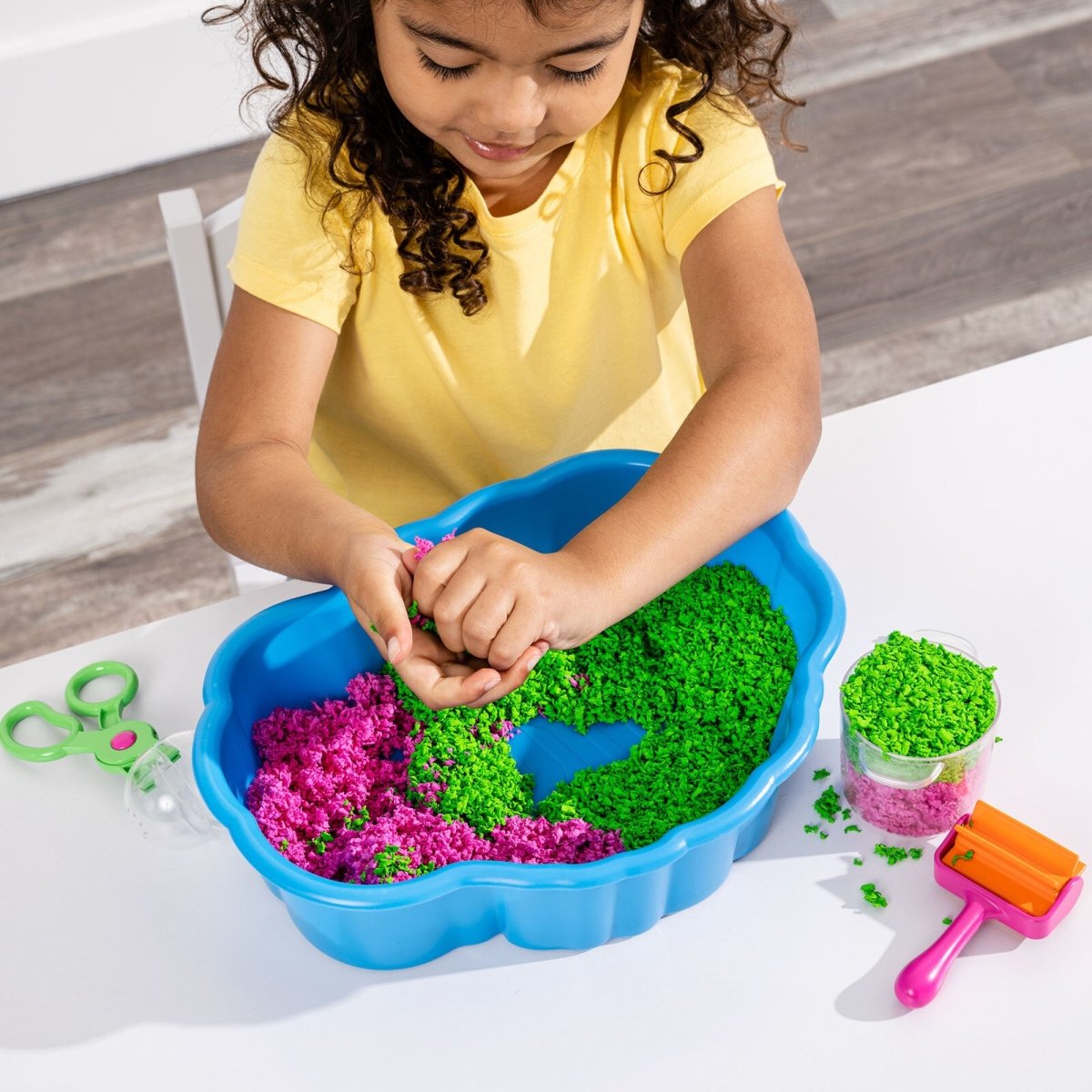 Learning Resources Playfoam Pluffle Sensory Station