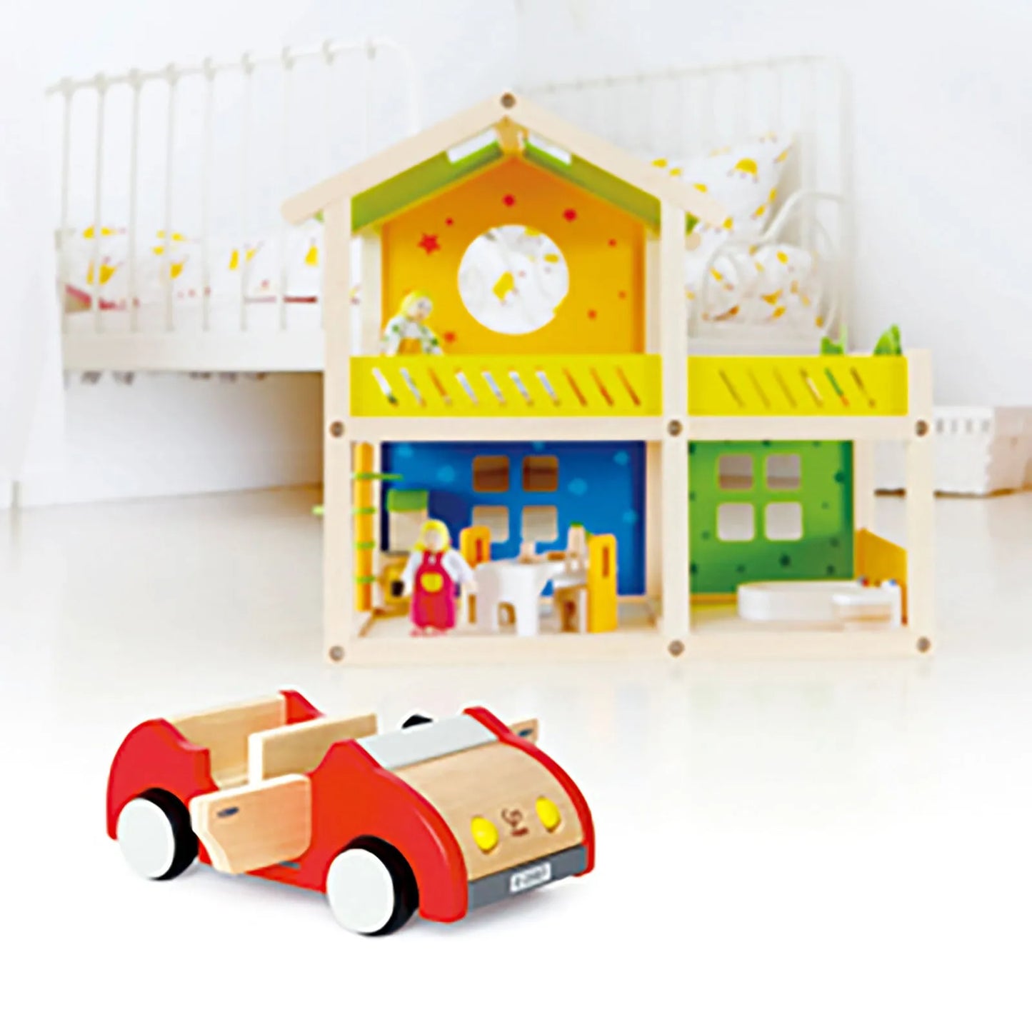Hape Family Car