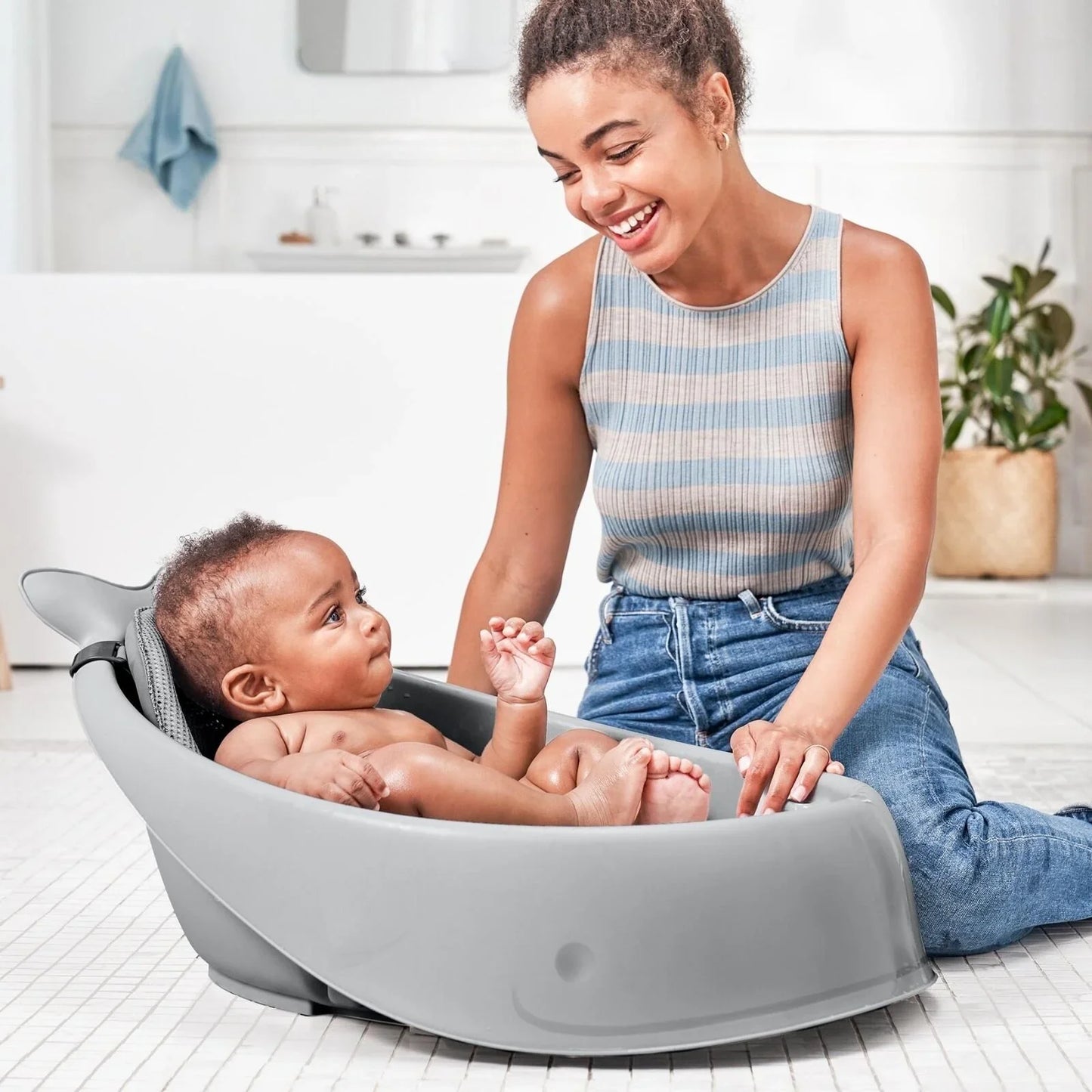 Skip Hop Moby Smart Sling 3-Stage Baby Bath Tub - Grey