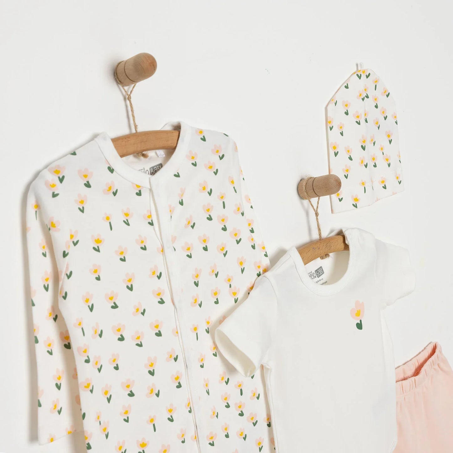 HelloBaby Girl Newborn Set 4 pcs - Pink