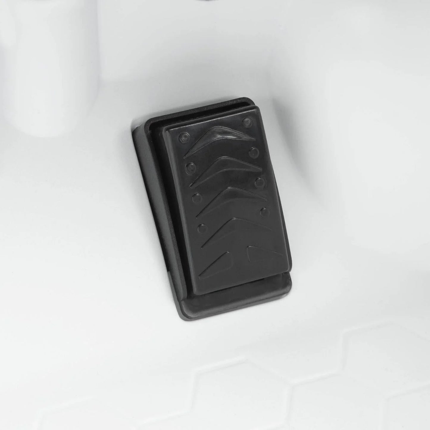 Xootz Land Rover Discovery 12v Ride On - White