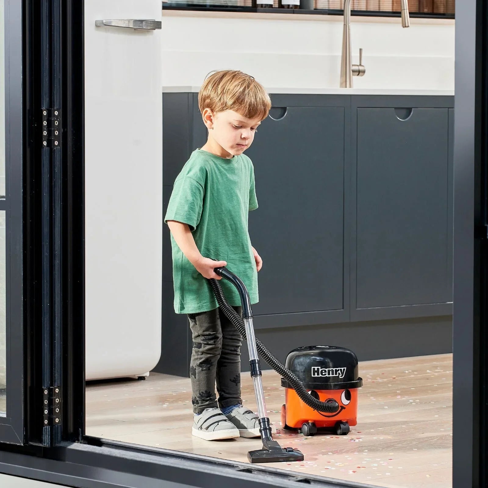 Casdon Henry Vacuum Cleaner