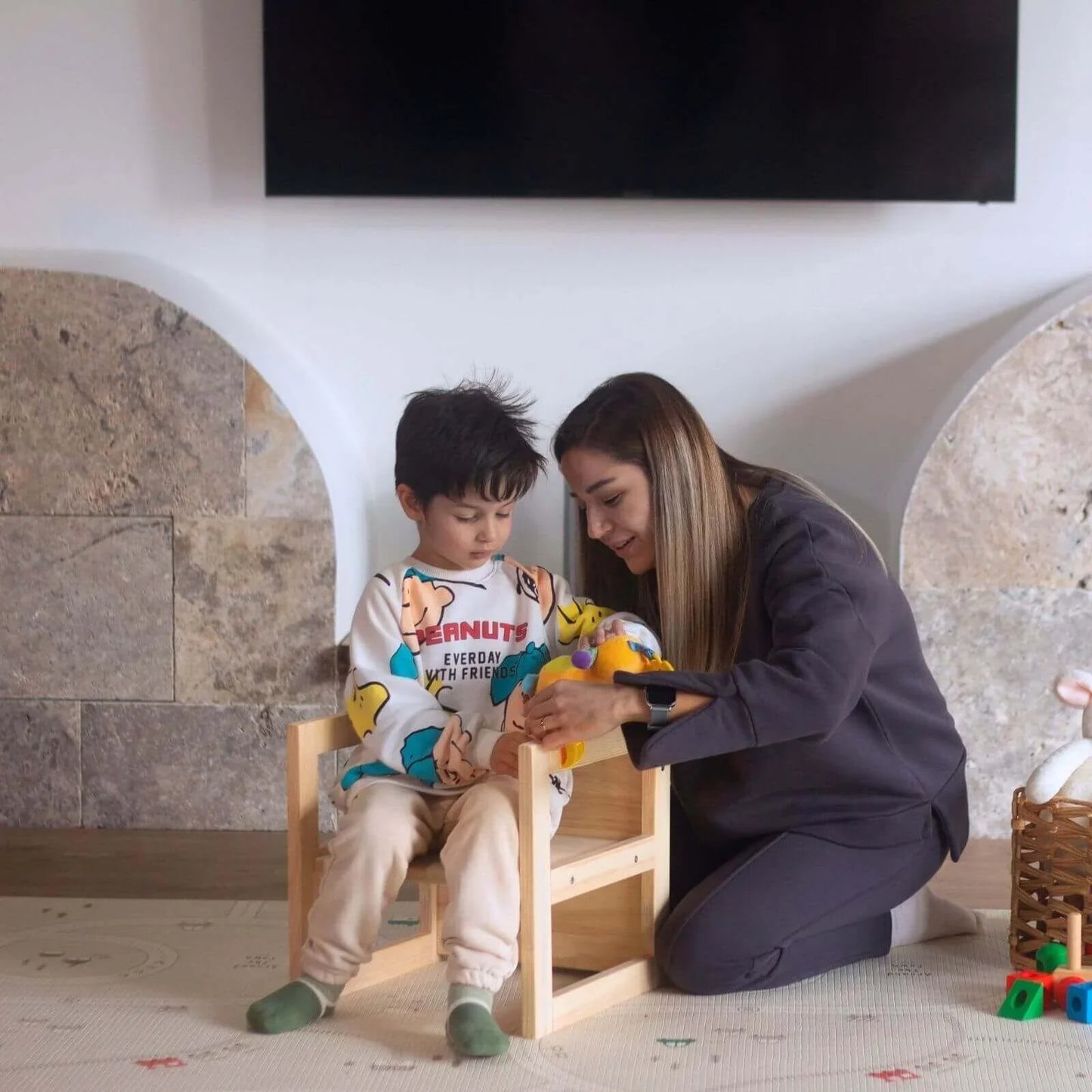 Montessori Wooden Convertable Table & Chair 36,1 cm (W) x 33,7 cm (H) x 36,6 cm (L)