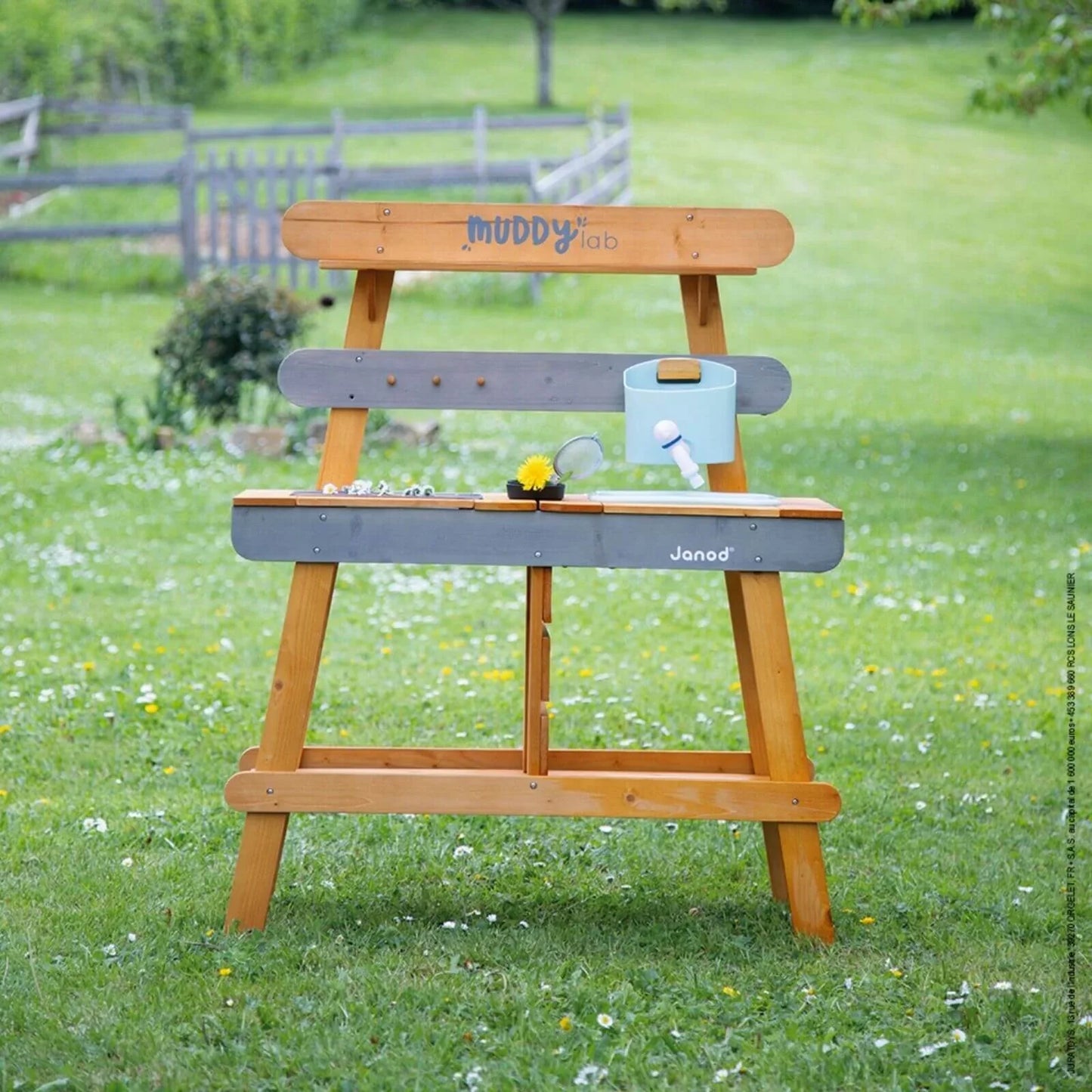 Janod Muddy Lab Outdoor Kitchen