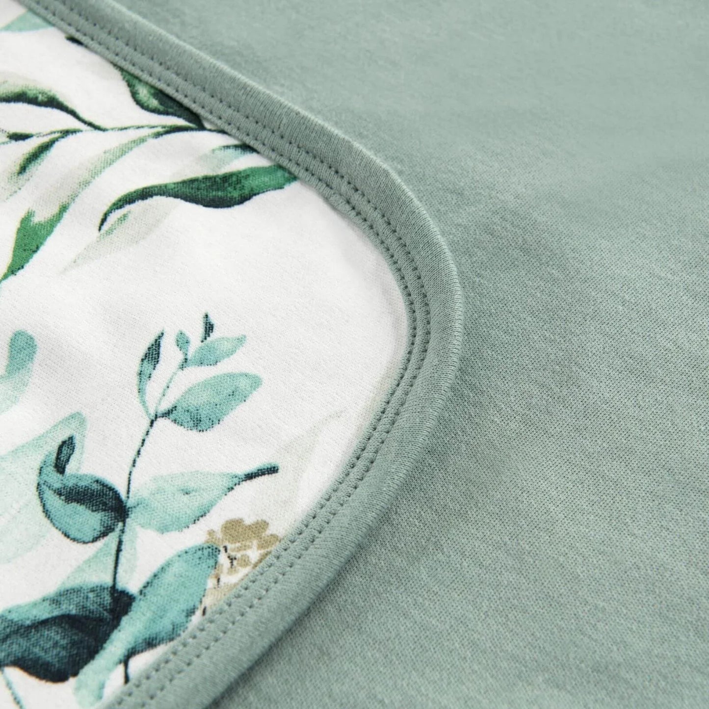 Hauck Snuggle N Dream Blanket - Leaves Mint