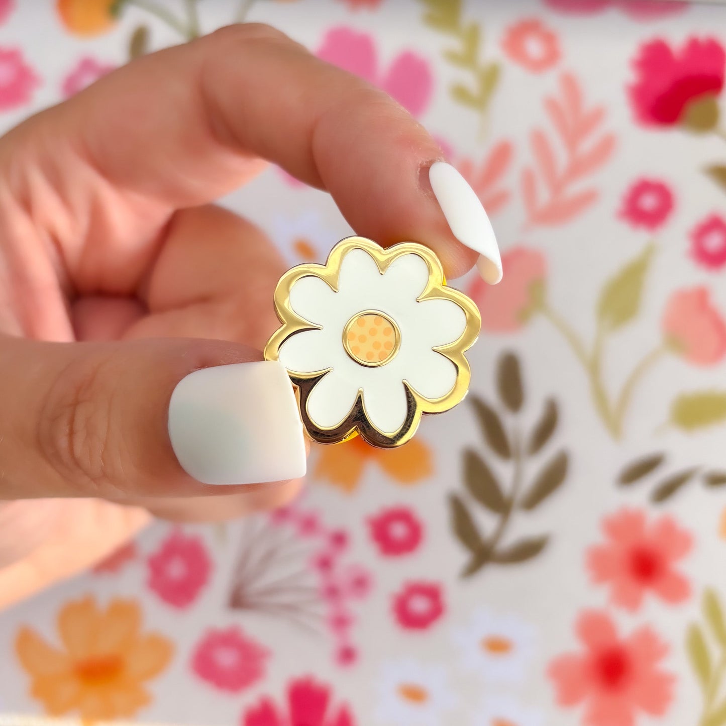 Bumble Summer Pin Set