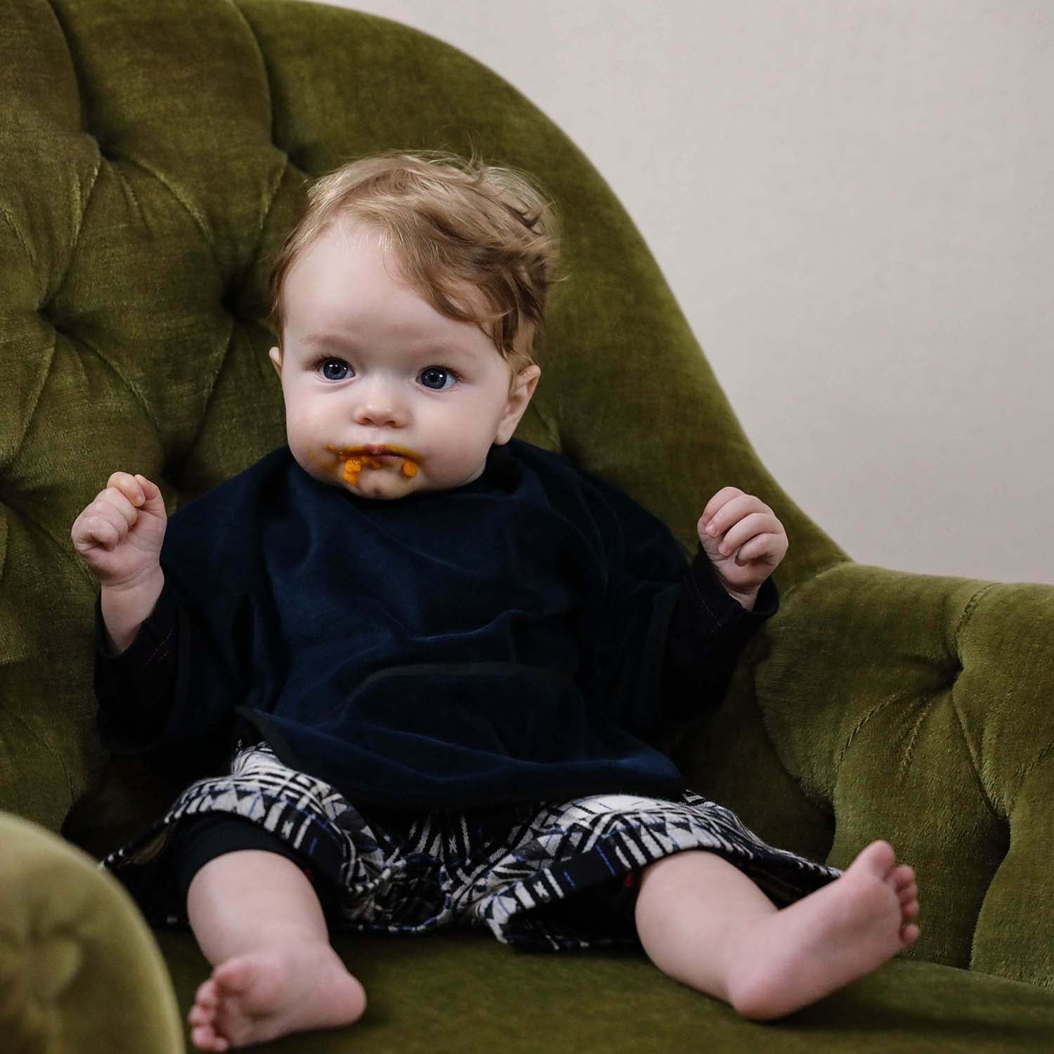 Blue Velvet Bib with Sleeves-1