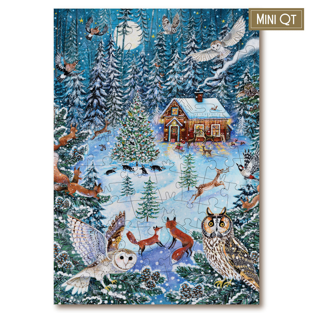 Winter Woodland Cottage MINI QT