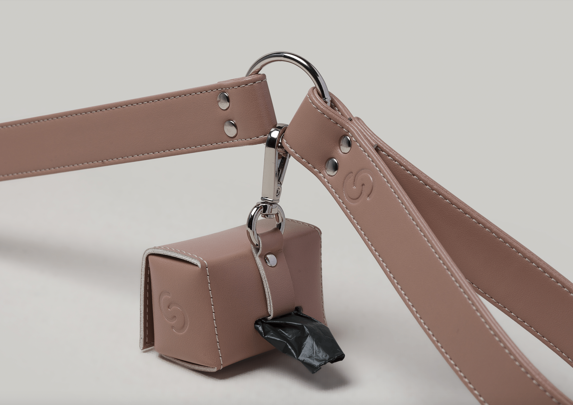 Blush pink apple leather lead - mezetto