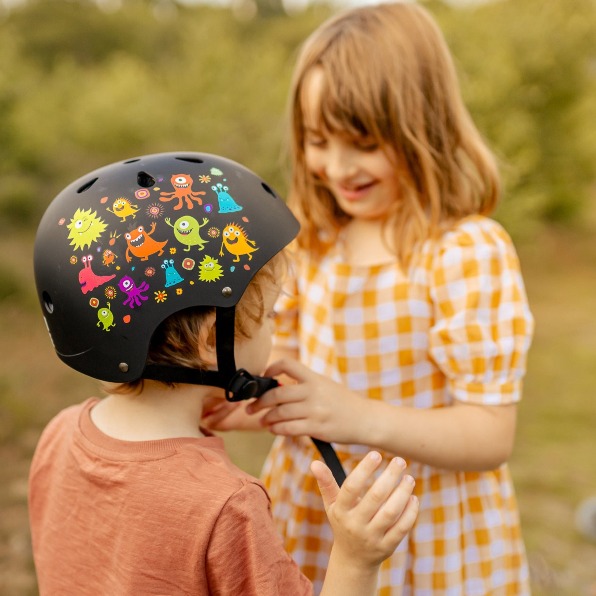 Monster Party Black - Kids Helmet-4