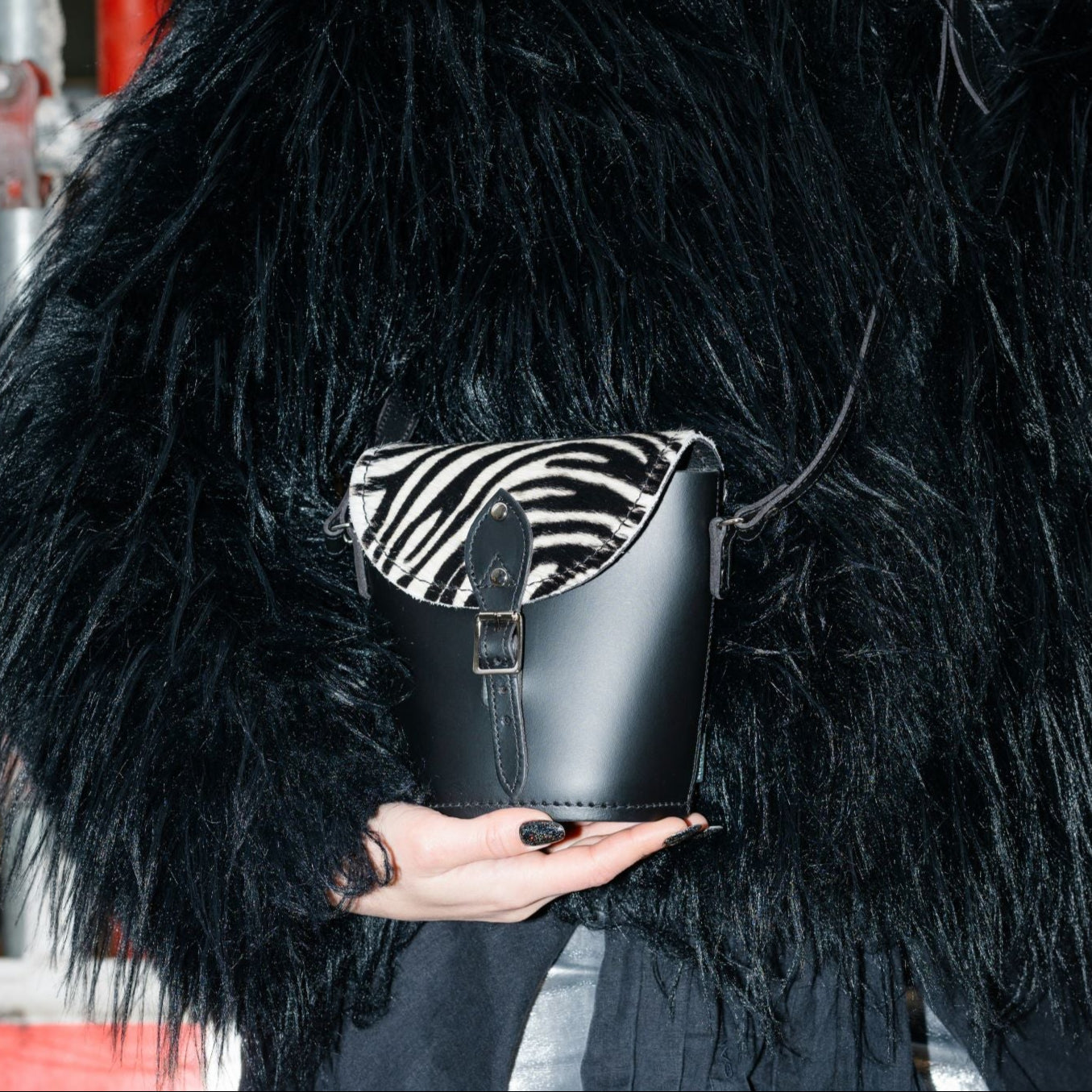 Handmade Leather Barrel Bag - Zebra-3