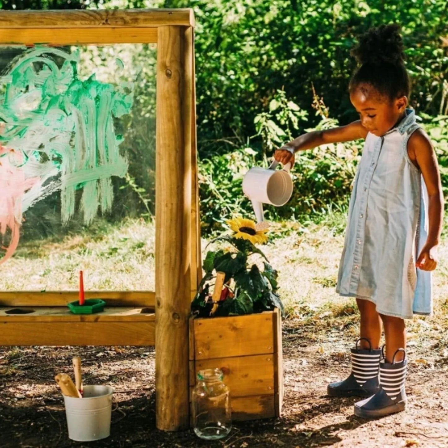 Plum Discovery Create & Paint Easel