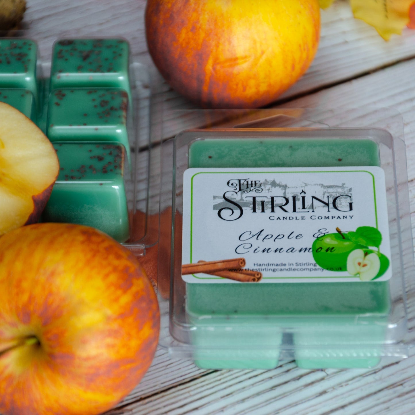 Apple & Cinnamon - Wax Melt Clamshell - mezetto Shopify Collective The Stirling Candle Company