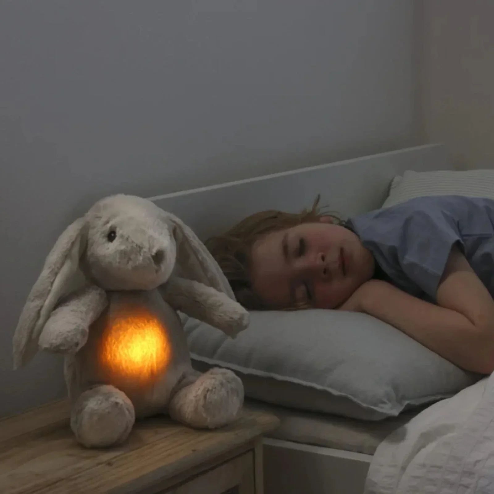 Cloud.b LoveLight Billy Bunny Nightlight & Sound Soother