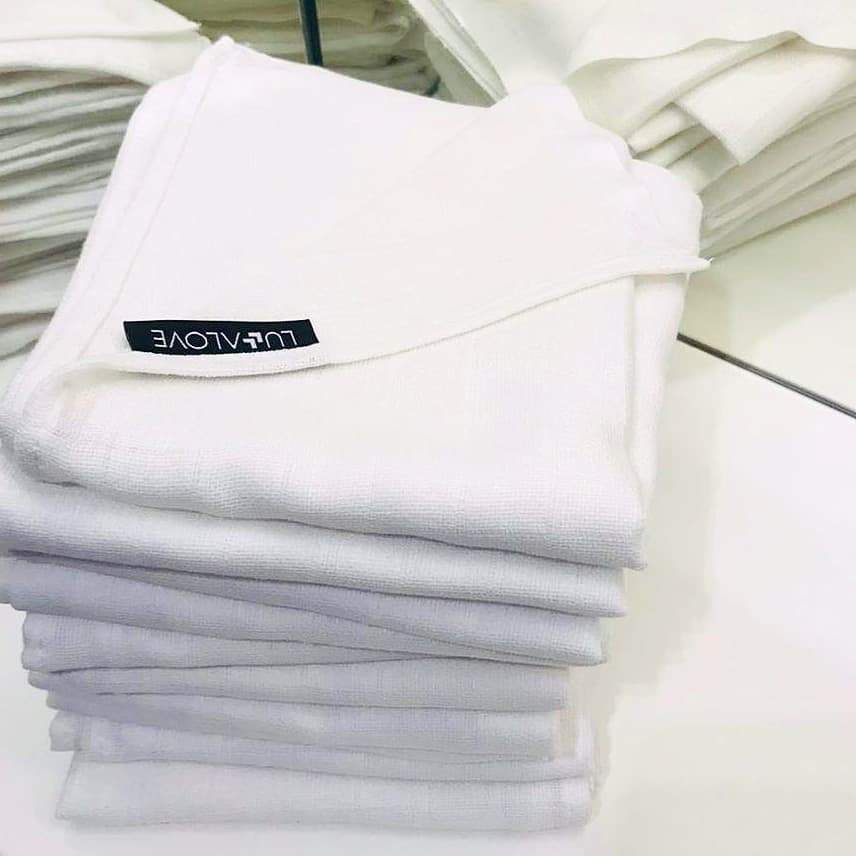 Baby muslin cloths - set of 4 - white