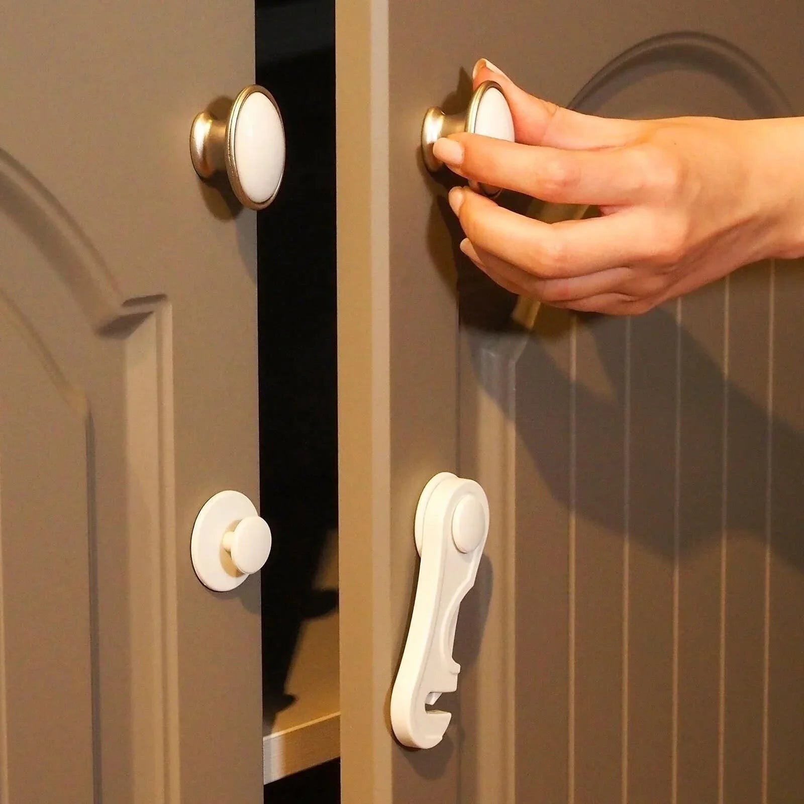 baby plus Cupboard Latch Pack of 2 - mezetto