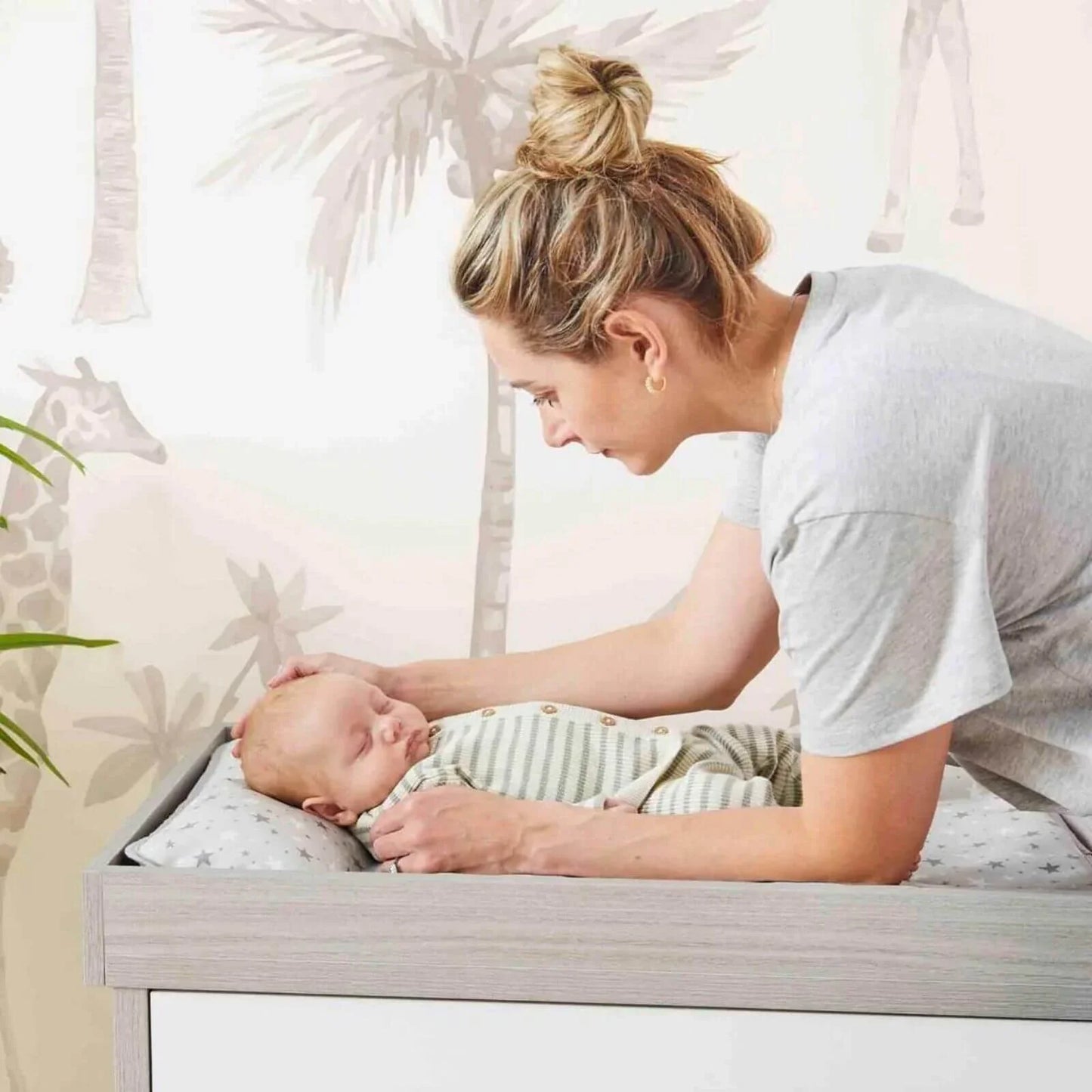 Ickle Bubba Pembrey Changing Unit & Chest - Ash Grey & White