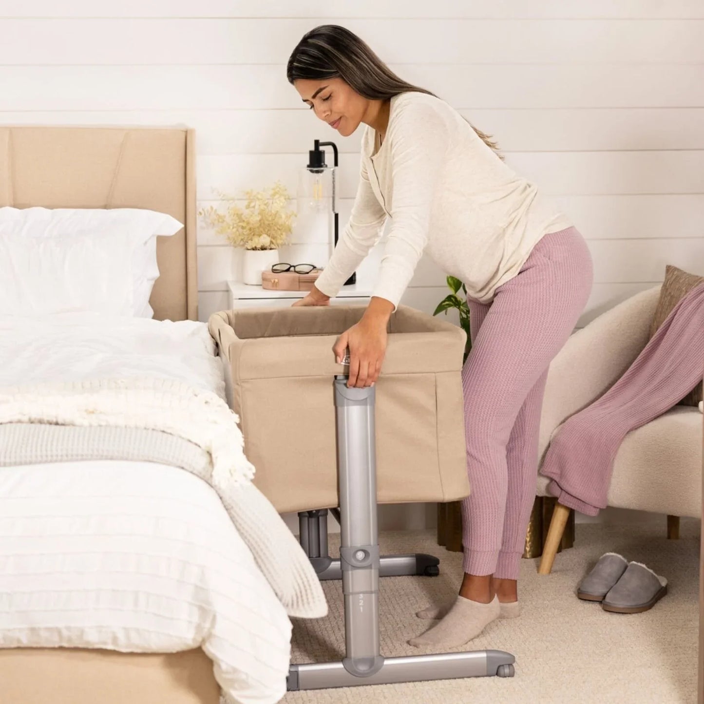 Graco Sweet2Sleep Bedside Crib - Oatmeal