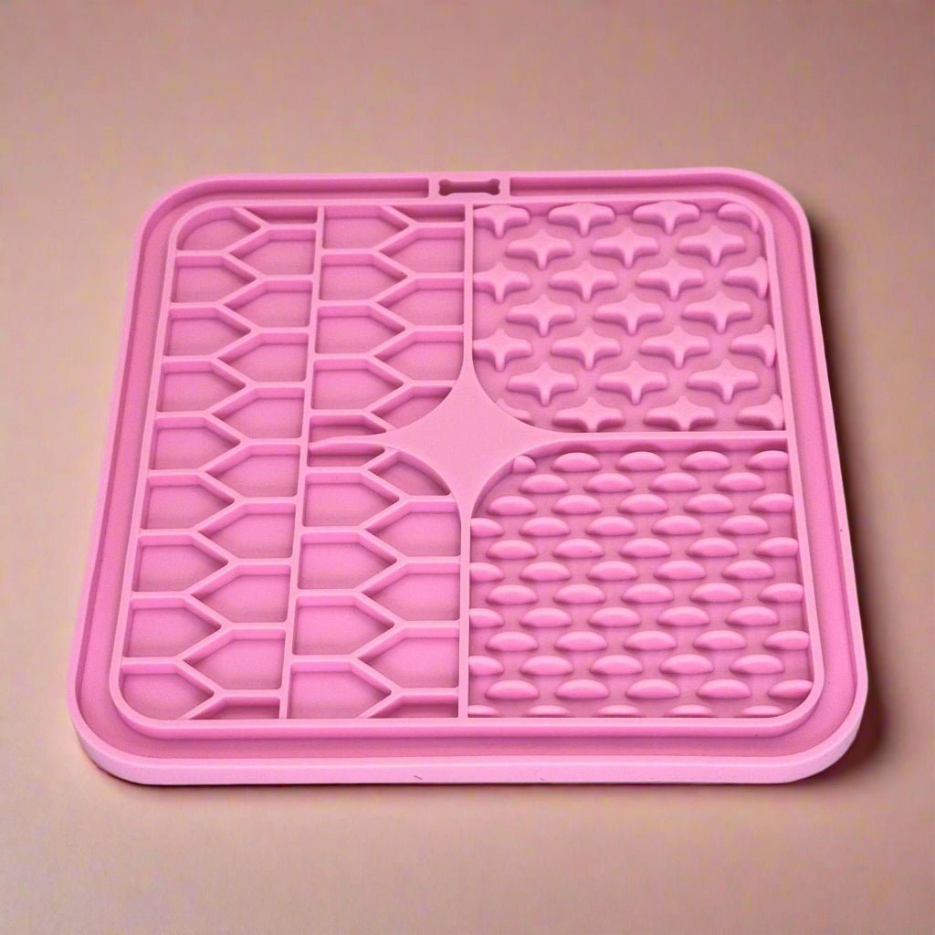 Dog Lick Mat - Pink - mezetto PupClub Couture PupClub Couture