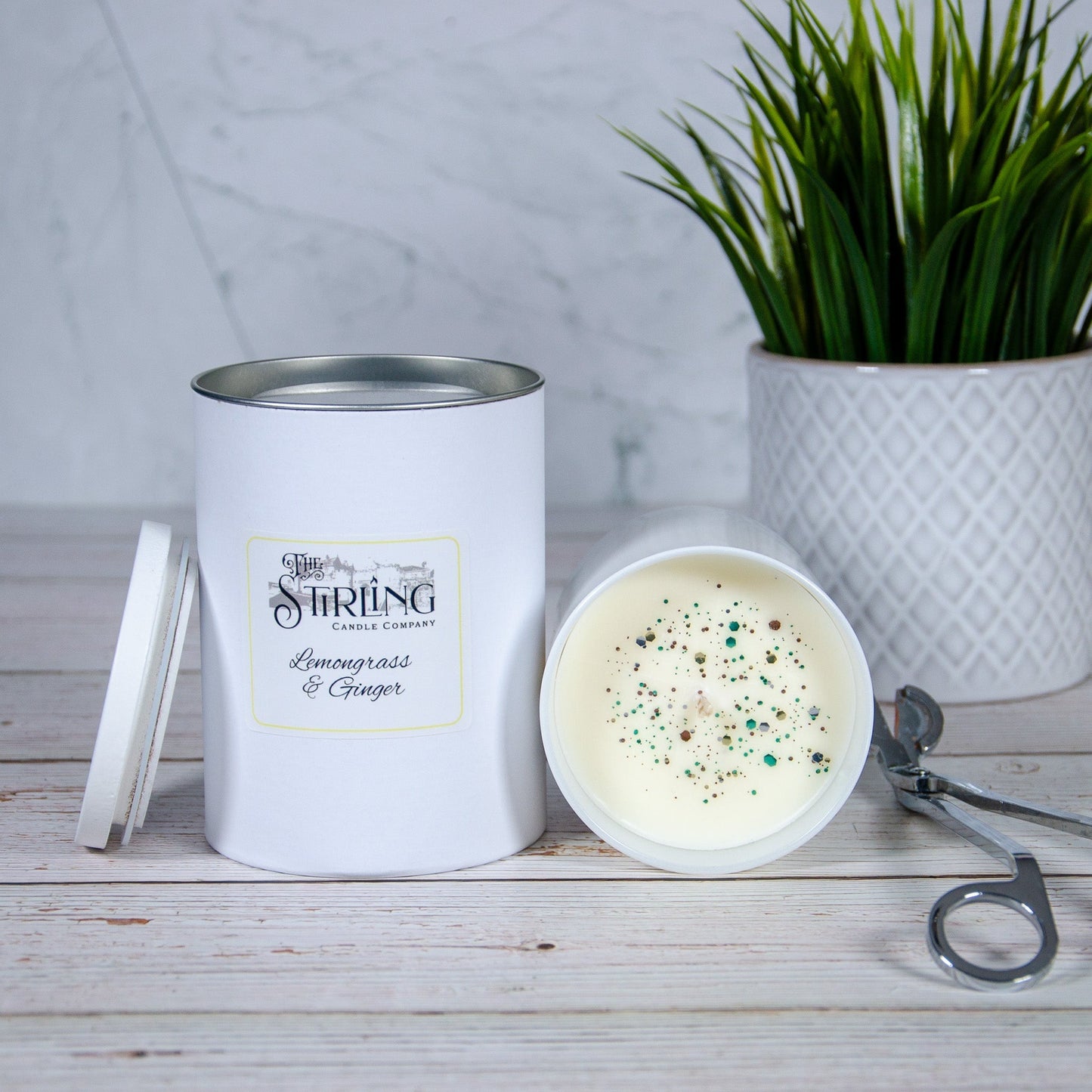 Lemongrass & Ginger - Large Candle - mezetto Shopify Collective The Stirling Candle Company