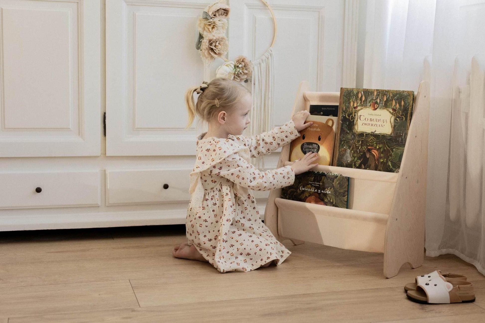 MAMOI® Book shelf for kids Beige, Bookcase for childrens room, Small bookshelf for toddler, Child bookcases and shelves, Wall stand storage and furniture for bedroom-4