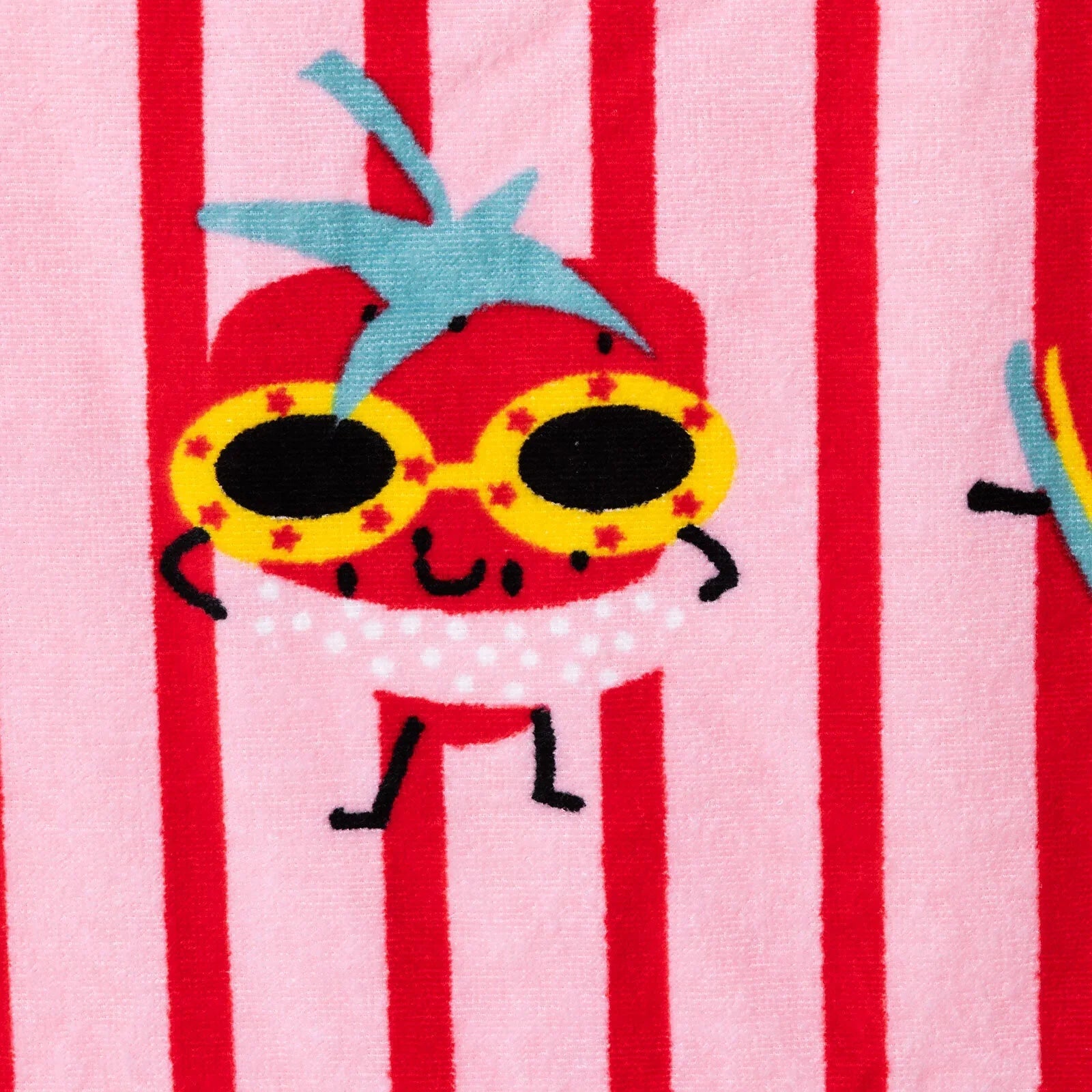 Little Dreams Baby Girl Towel - Red - mezetto