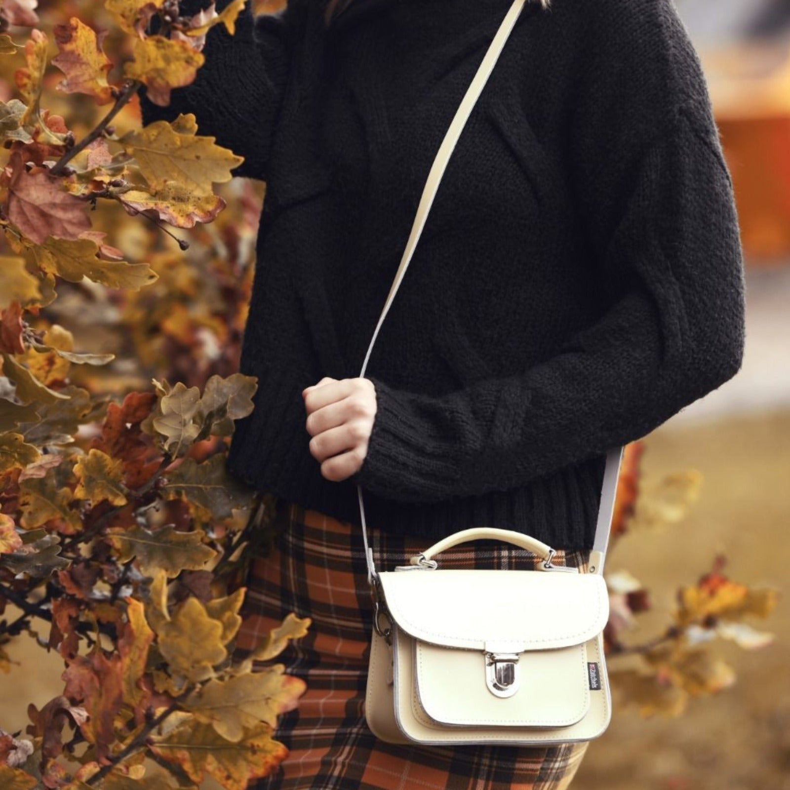 Luna Handmade Leather Bag - Baby Blue-3