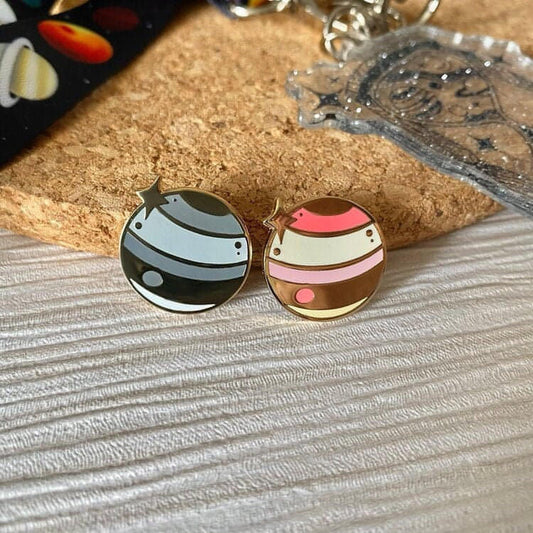 Mini Enamel Pin - mezetto Lunamise Lunamise