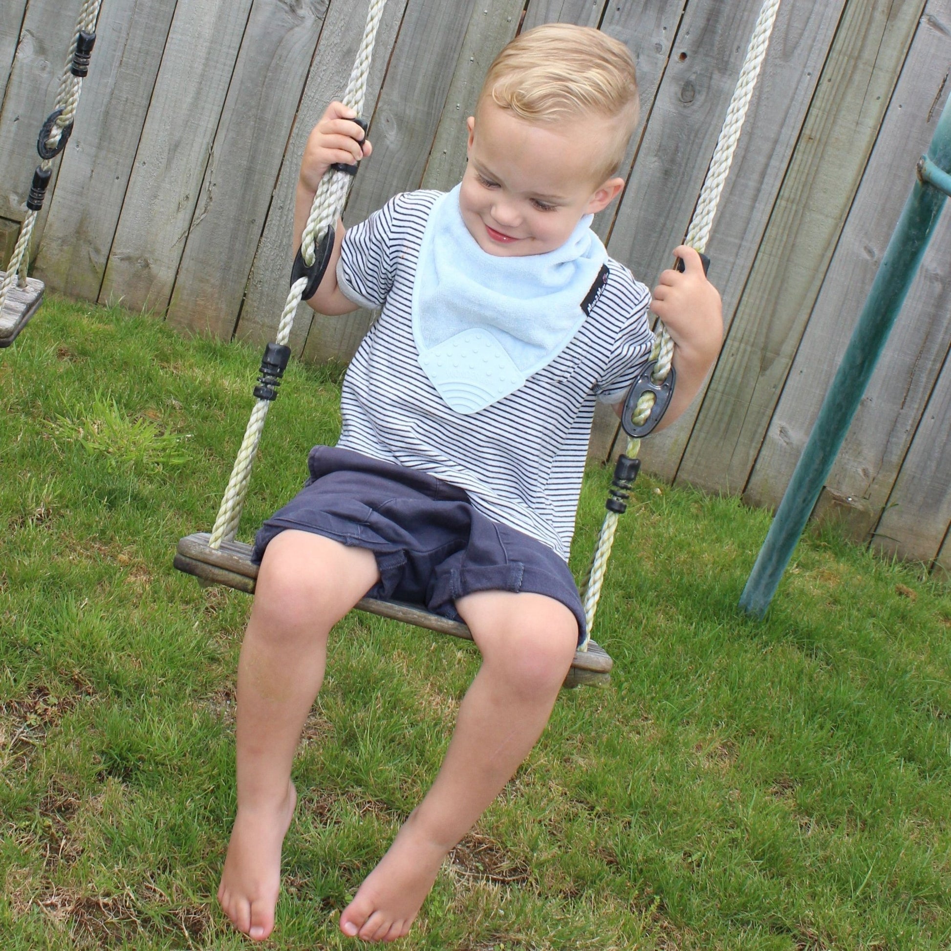 Mum 2 Mum Teething Bandana Wonder Bib - Six Colours - mezetto Baby&More Baby&More