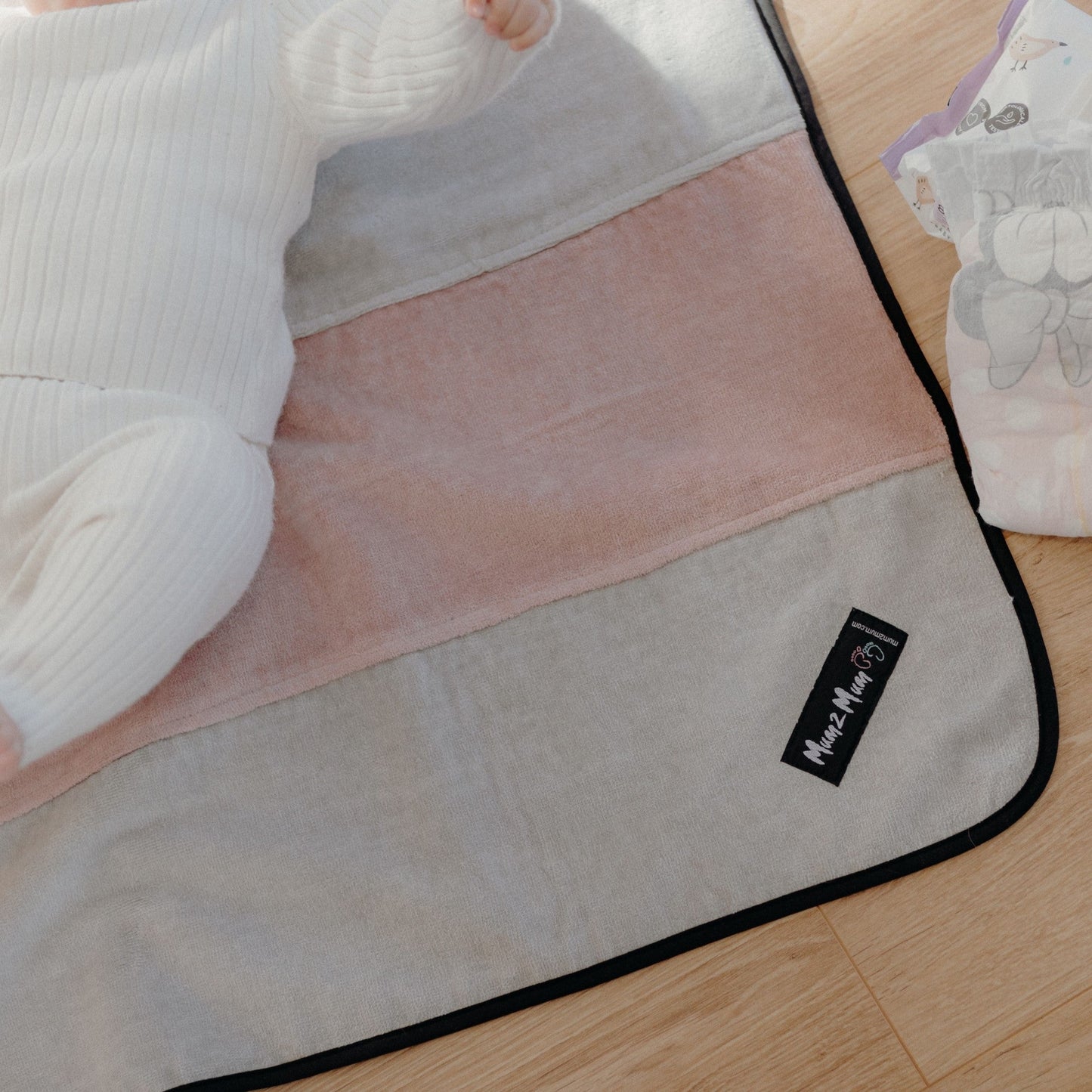 Play 'N' Change Mat - mezetto Baby&More Baby&More