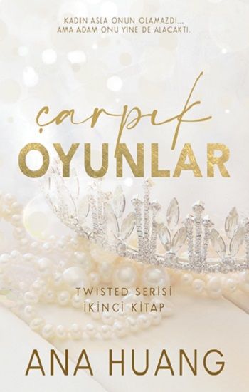 Çarpık Oyunlar - Martı Yayınları Kitap